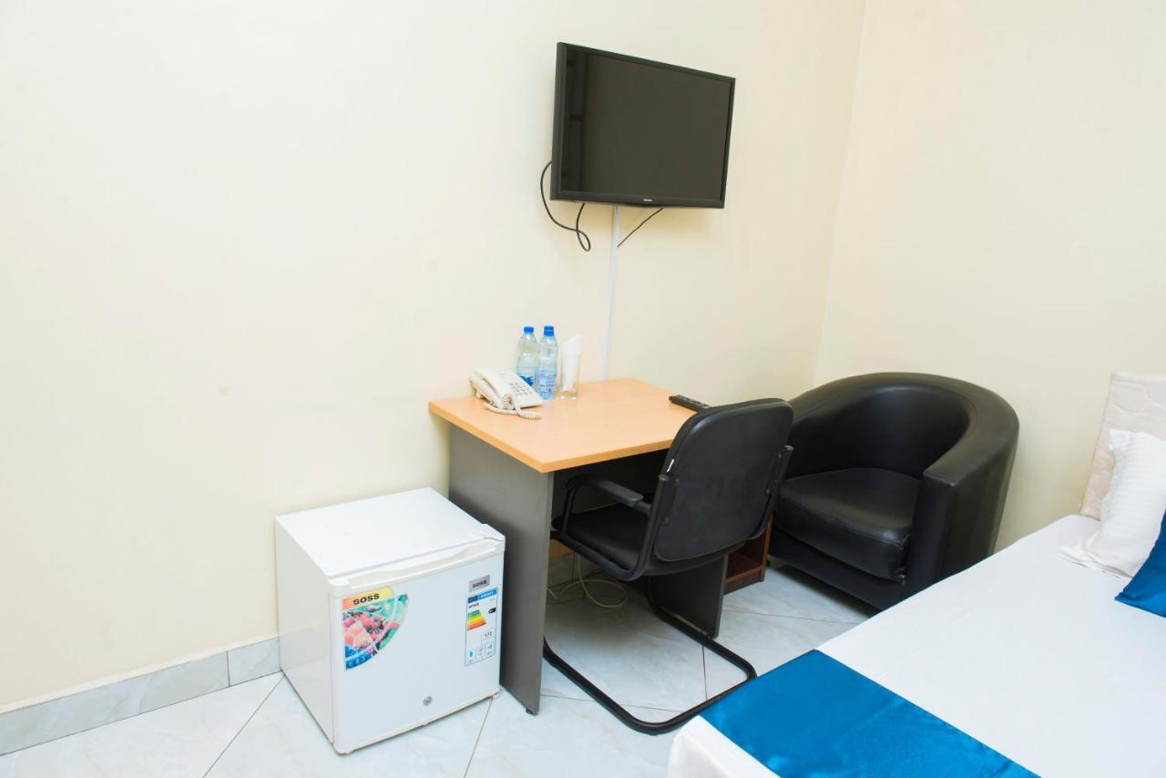 Airport Transit Lodges Dar es Salaam Esterno foto