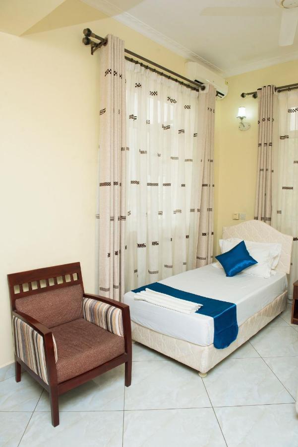 Airport Transit Lodges Dar es Salaam Esterno foto